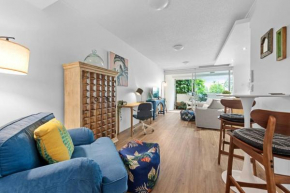 Hustle and Bustle 2Bed 1Bath 1Car Pool Teneriffe
